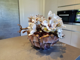 Schelpenvaas Bowl opgemaakt met magnolia (bruin/rosé)