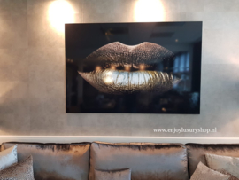 AluArt Kunstwerk - Close-up Golden lips 120x180