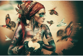 AluArt Kunstwerk - Ibarra Woman with butterflies (horizontaal)