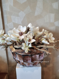 Schelpenvaas Bowl opgemaakt met magnolia (bruin/rosé)