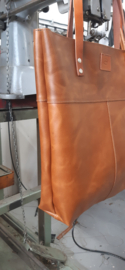 LIAM'S shopper groot model - kleur COGNAC - lichtbruine shopper -bruine boodschappentas van leer -bruin leren shopper