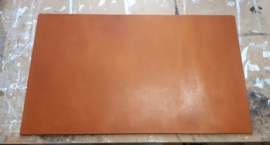 LIAM'S Schreibtischunterlage aus Sattelleder - Extra groß 75 x45 cm - Explorer - Farbe COGNAC -