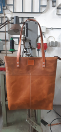 LIAM'S shopper groot model - kleur COGNAC - lichtbruine shopper -bruine boodschappentas van leer -bruin leren shopper