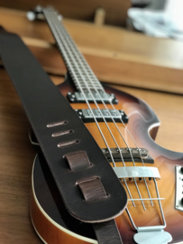 LIAM'S brede gitaarband voor BASGITAAR  handgemaakt van super kwaliteit leer