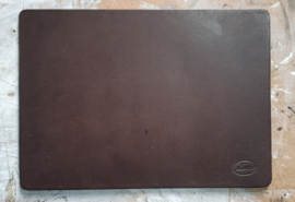 LIAM'S  - leren muismat - 24 x 17 cm - kleur DONKERBRUIN - mousepad van leer