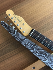 LIAM'S Lederen verstelbare gitaarband slangen print grijs- limited run - guitar strap