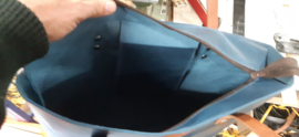 LIAM'S Shopper niedriges Modell - Farbe BLAU - Ledershopper - Ledereinkaufstasche-blauer Shopper