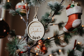 Houten kerstbal met 3D-effect - 'Mijn eerste kerst' met naam en jaartal