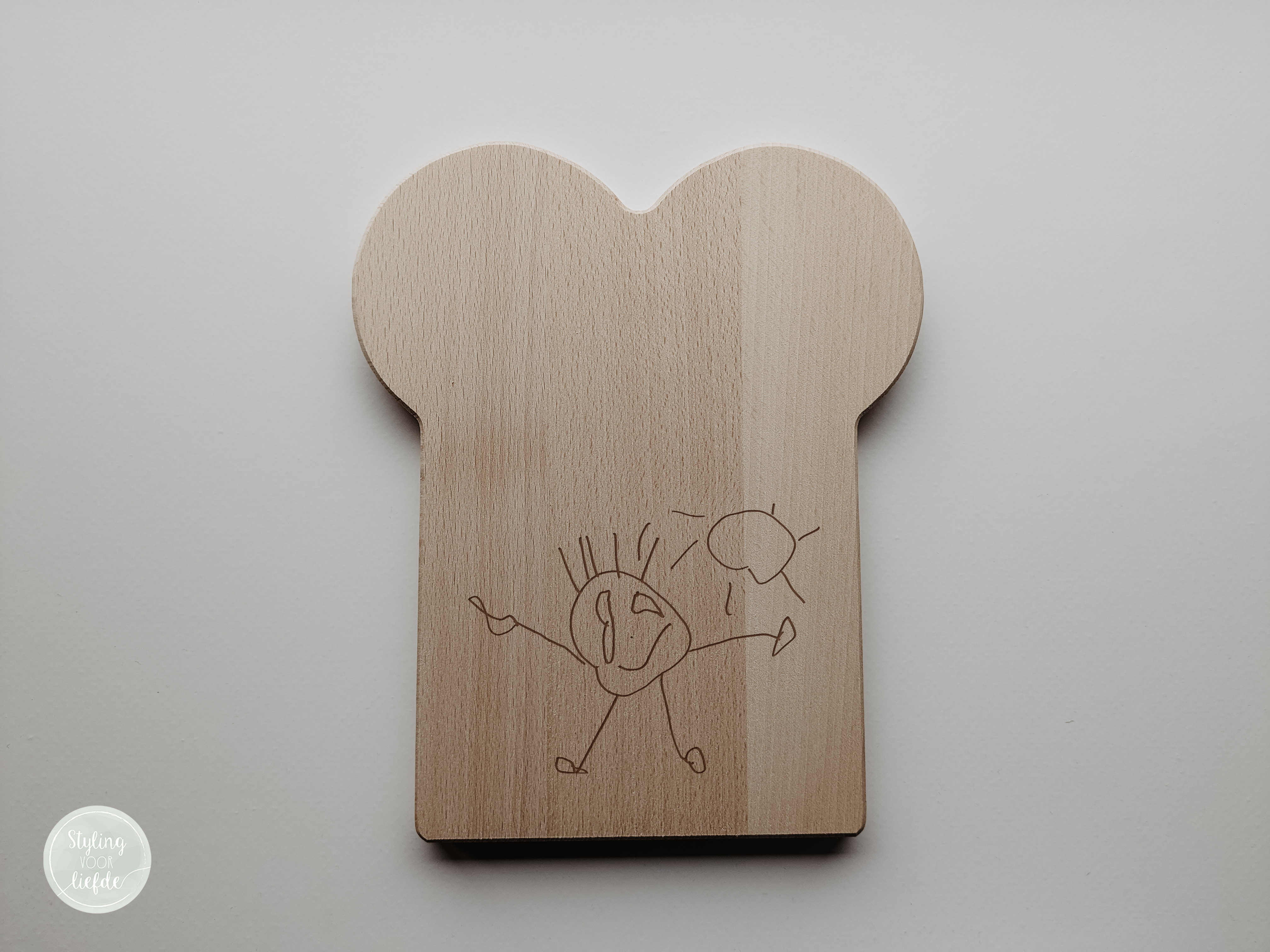 Borrelplank met kindertekening