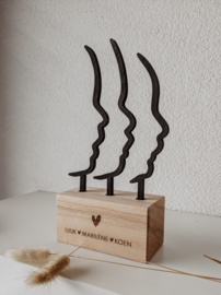 Silhouet van hout  op standaard