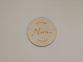 Geboortebordje met naam Nora