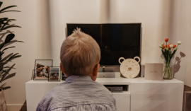 Houten planklok voor kinderen