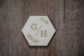 Houten 6-hoek corsage | gepersonaliseerd