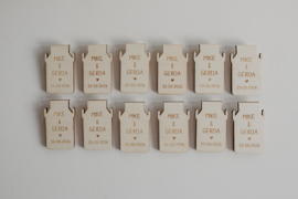 Houten melkbus corsage | gepersonaliseerd