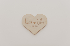 Houten hartjes corsage | gepersonaliseerd