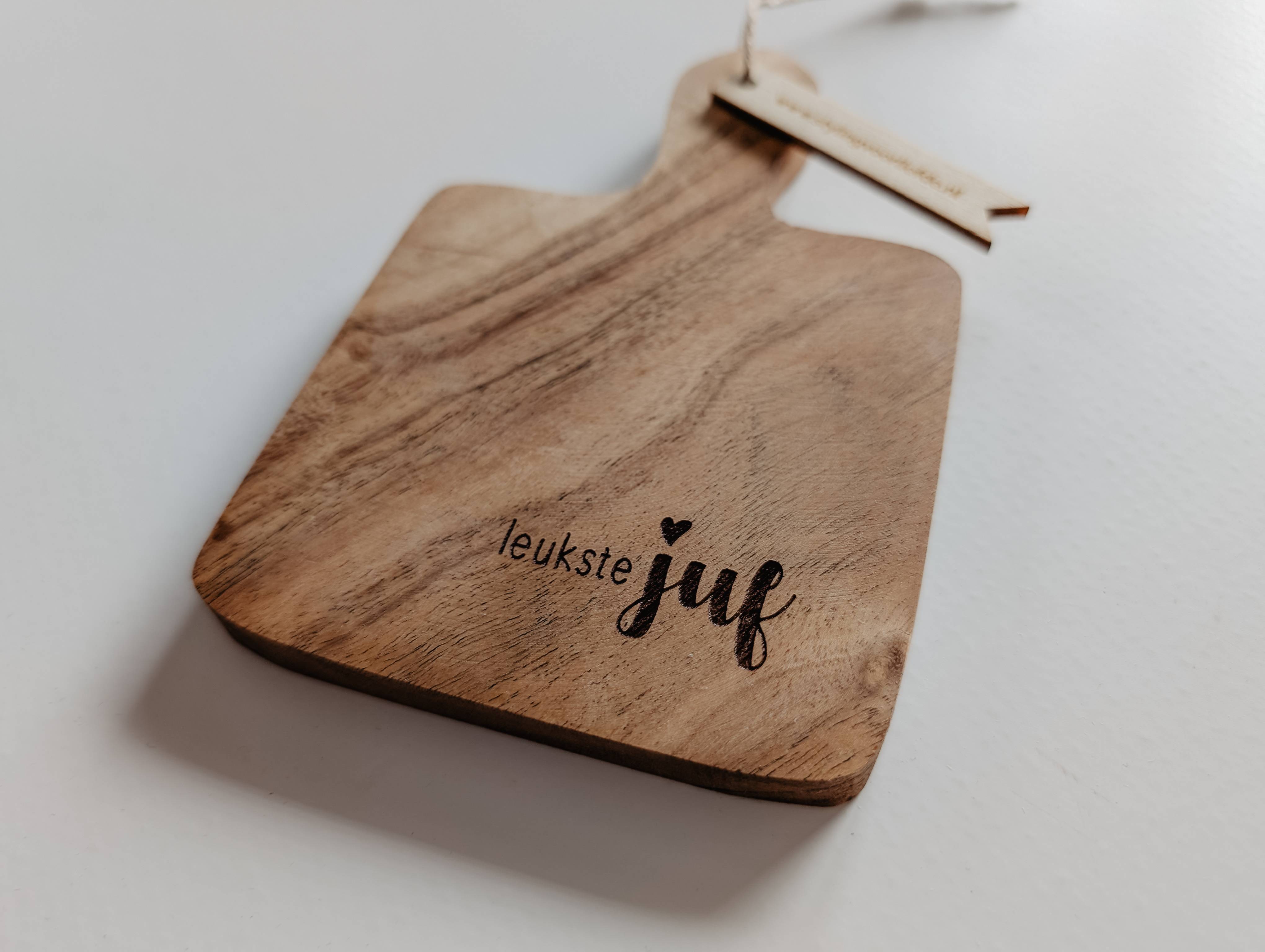 Houten onderzetter – ‘Leukste juf’ gegraveerd