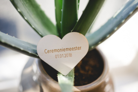 Houten hartjes corsage | ceremoniemeester