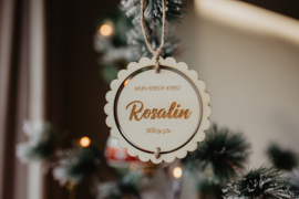 Houten kerstbal 'Mijn eerste kerst' - Unieke bloemenrand