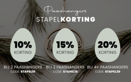 Houten paashanger met naam | bloemen