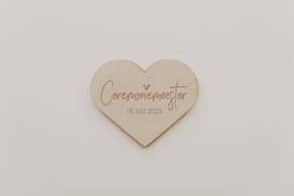 Houten hartjes corsage | gepersonaliseerd
