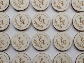 Houten ronde corsage | gepersonaliseerd