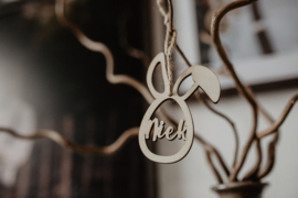 Houten paashanger met naam | paashaas