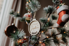 Houten kerstbal met 3D-effect - 'Mijn eerste kerst' met naam en jaartal