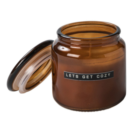 Wellmark geurkaars cedarwood 'Lets get cozy' -