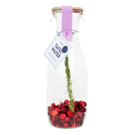 Pineut  tafelwater Kers Cranberry Rozemarijn