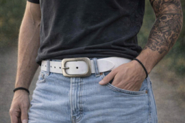 Witte Leren Herenriem 4 cm Ronde Zilveren Gesp