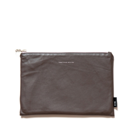 TINNE + MIA FEEL GOOD POUCH XL DARK BROWN