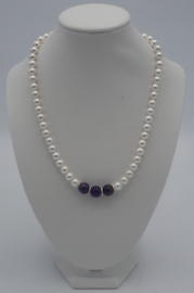 Shell-pearls/amethist  ± 42 cm