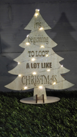 KERSTBOOM MET TEKST EN LAMPJES  + GRATIS "DRIVING HOME FOR CHRISTMAS" KERSTBOOMPJE