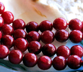 set/5 beads: Candy JADE - Round FACETED - 8 mm - Burgundy Red