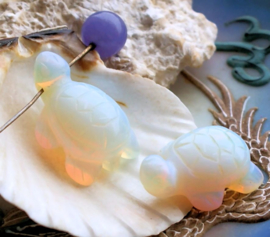 1 Pendant/Bead: Opalite - Turtle/Tortoise - 30 mm