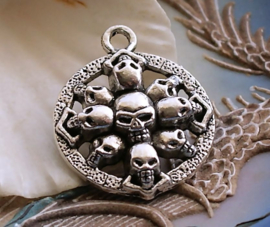 Pendant: Circle of Skulls - 34 mm - Antique Silver tone