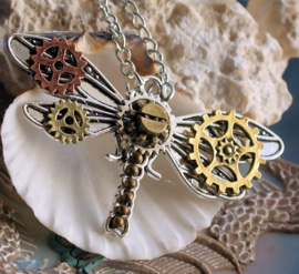 Hanger aan Ketting: Libel in Steampunk-Stijl - 70x40 mm - Zilver-Kleur Metaal met Koper