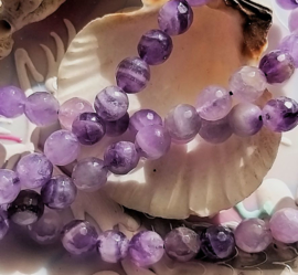 set/5 beads: Beautiful Amethyst - Round -  8 mm - light shades of Lilac Purple
