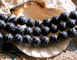 set/7 Prayer Beads Tibet - Engraved JADE -  Round - approx 8 mm -  Black