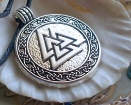 Viking Hanger: Valknut symbol - on black cord necklace