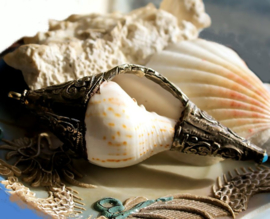 Pendant: large Sacred Conch Shell in beautiful hand-crafted Antique Silver-tone metal