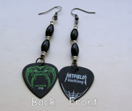 C&G Oorbellen: Hetfield Metallica Black Fang Guitar Picks + Onyx