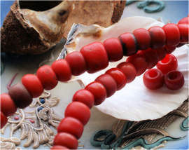 set/10 ANTIEKE FUR TRADE BEADS Handelskralen: Grote Padres 1800's - ca 9 mm - Rood