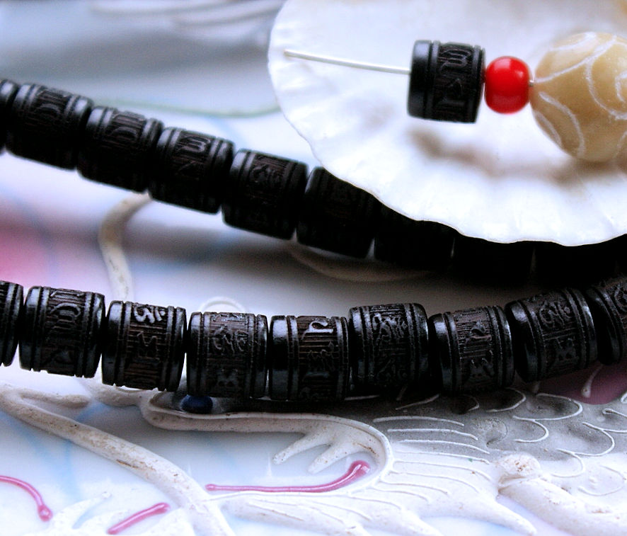 Set/5 Sandalwood Mantra beads - 8 mm tube