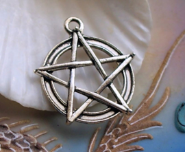 Pendant: Pentagram Pentacle - 31 mm - Antique Silver Tone