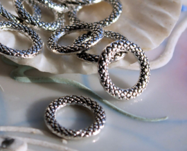 set/8 Hangers of Tussenstukjes: Ring Bali Decoratie - 13 mm - Antiek Zilver Kleur