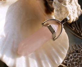 1 Pendle-Pendant: Hexagonal Rose Quartz - approx 40 mm long