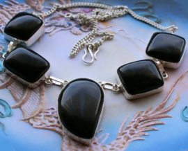 Prachtig Collier: glanzend Zwart Onyx Agaat