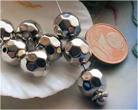 set/10 Beads: Round Faceted - 10 mm - Antique Silver Tone Metal Look