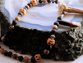 C&G Ritueel Collier: the Priest(ess) - Antler Teeth Skulls Gemstones